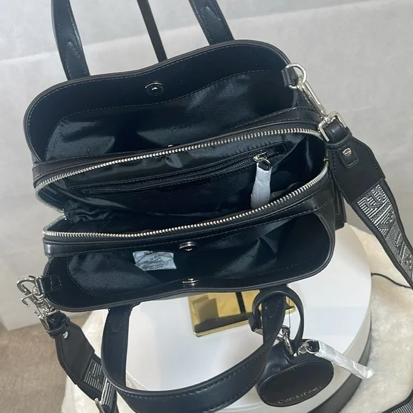 Calvin Klein , NWT , Black color, Shoulder bag . - Picture 10 of 15